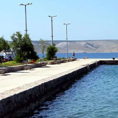 6623f * Starigrad Paklenica